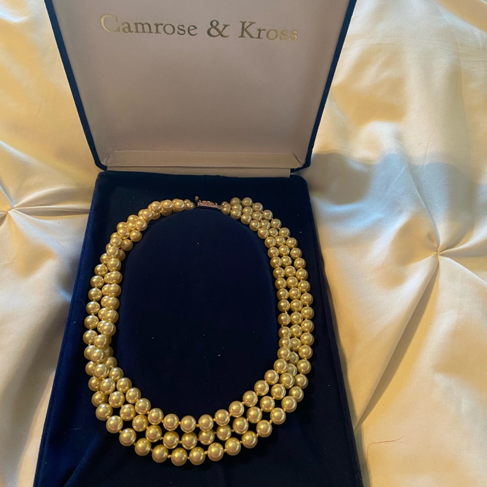 Camrose & Kross pearl necklace